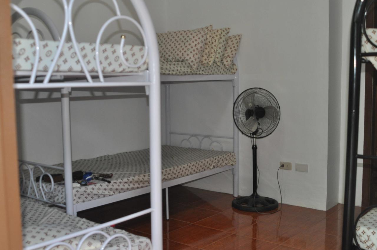Bognot Lodge : Alvin Bognot Mt Pinatubo Guesthouse And Tours Santa Juliana Zimmer foto